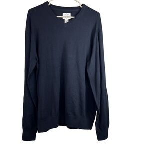 St. John’s Bay Size Large Black Long Sleeve V-Neck Sweater
